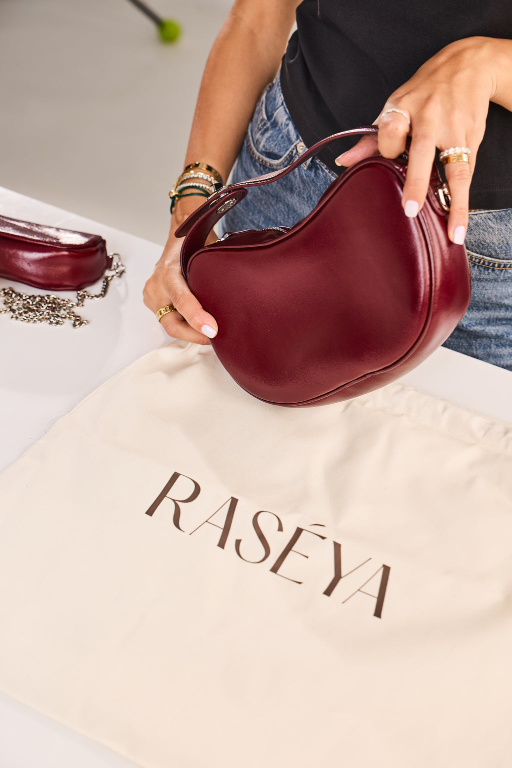 Contour Bag